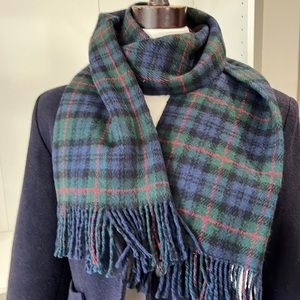 V Davinci scarf